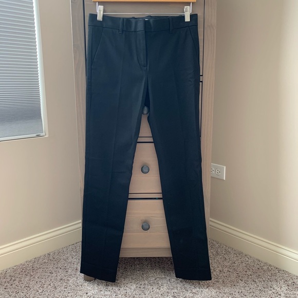 Gap True Straight Two-Way Stretch Pants in Black - Picture 3 of 5